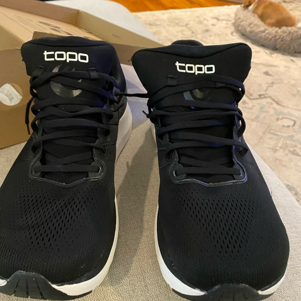 Mens Brand new size 14 Topo shoes